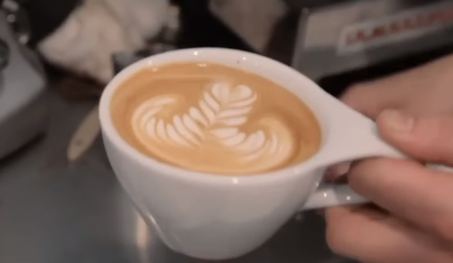 latte in cup