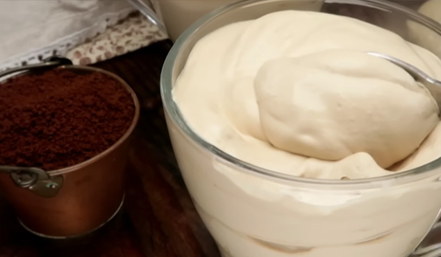 whipped cream with coffee grounds